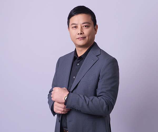 王雅楠运营总监商务照